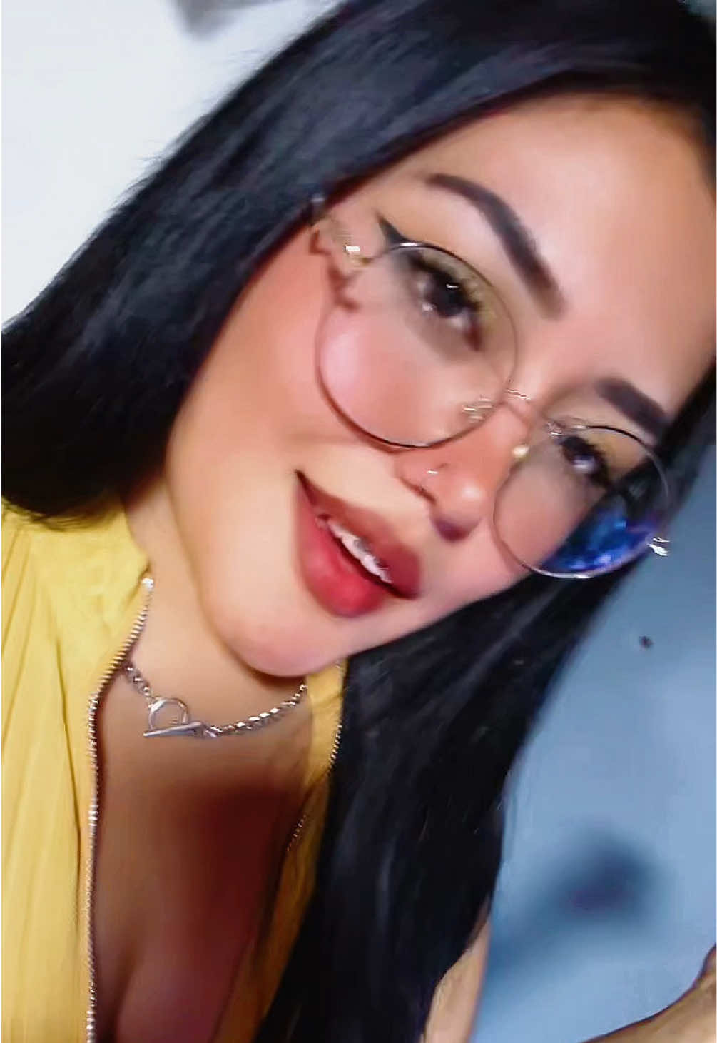 @️