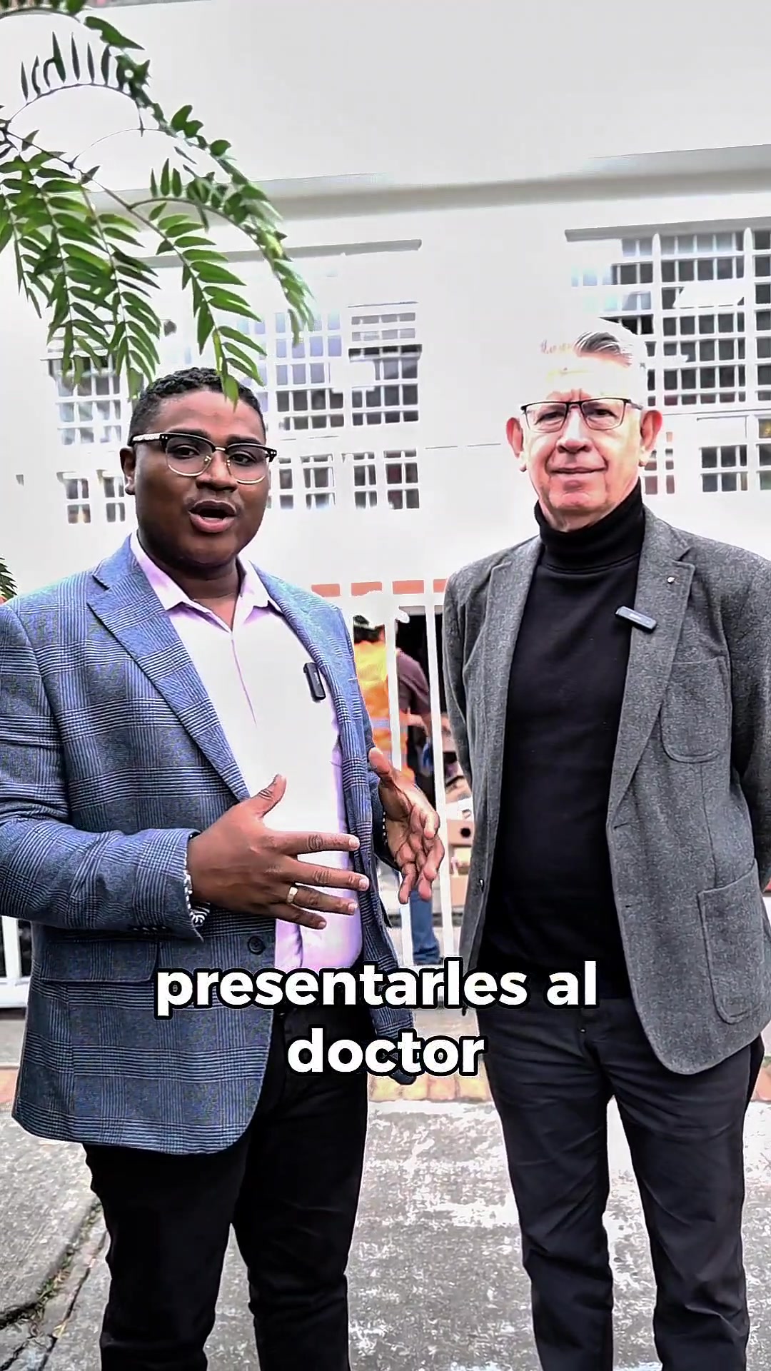 @Óscar Benavides