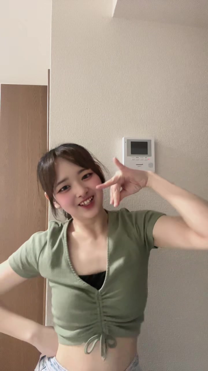 @MOMOCHANI