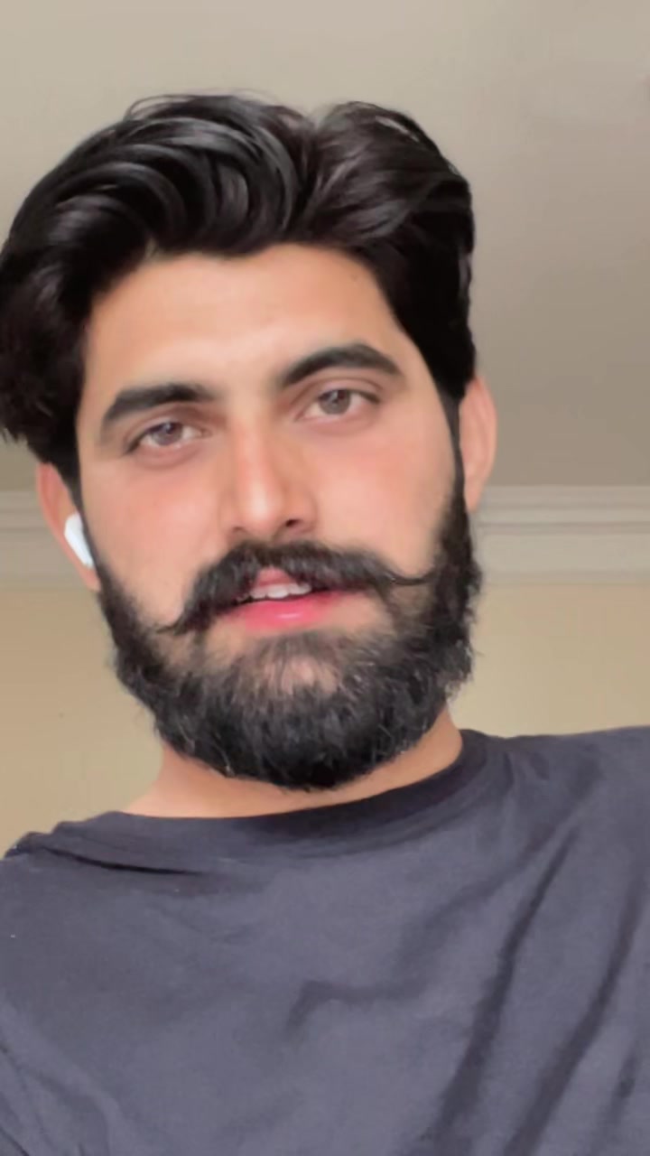 @Hamza Gujjar🇬🇧🇵🇰