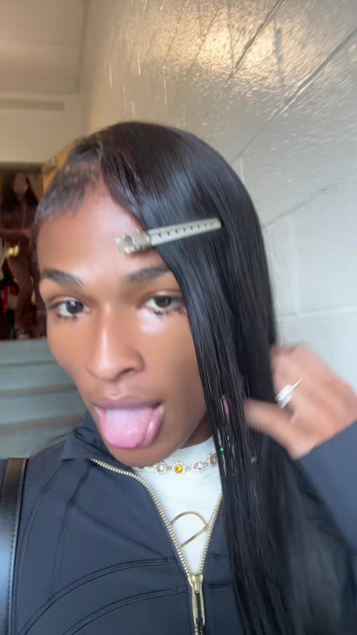 @𝐃𝐢𝐨𝐫 👸🏽🎀