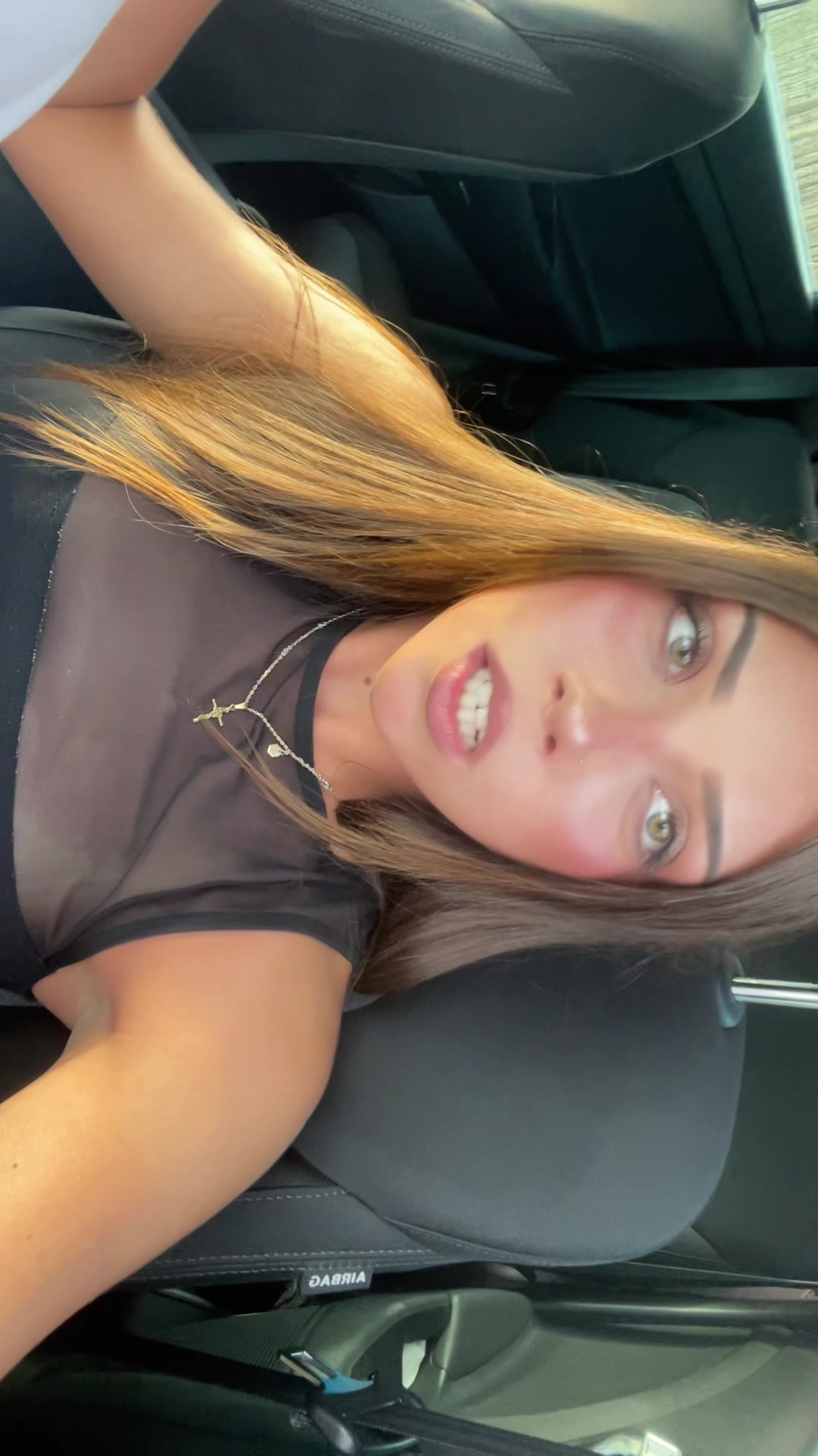 @𝐒 𝐎 𝐅 𝐈 𝐀 𝐑 𝐔 𝐀