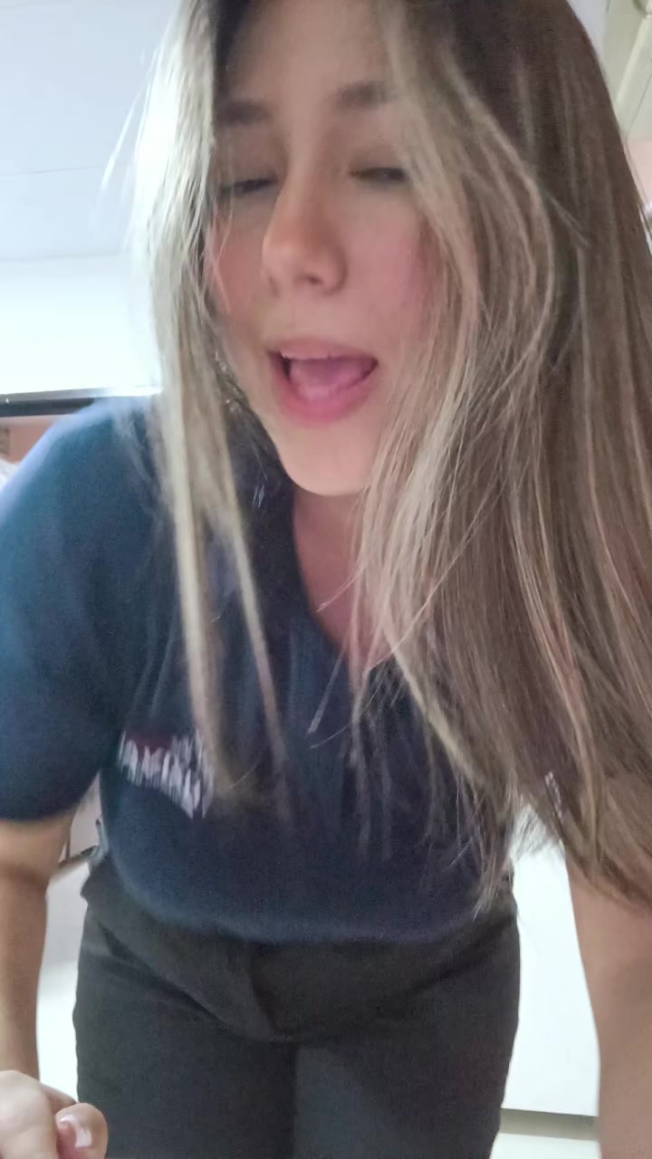@Valeria🧩