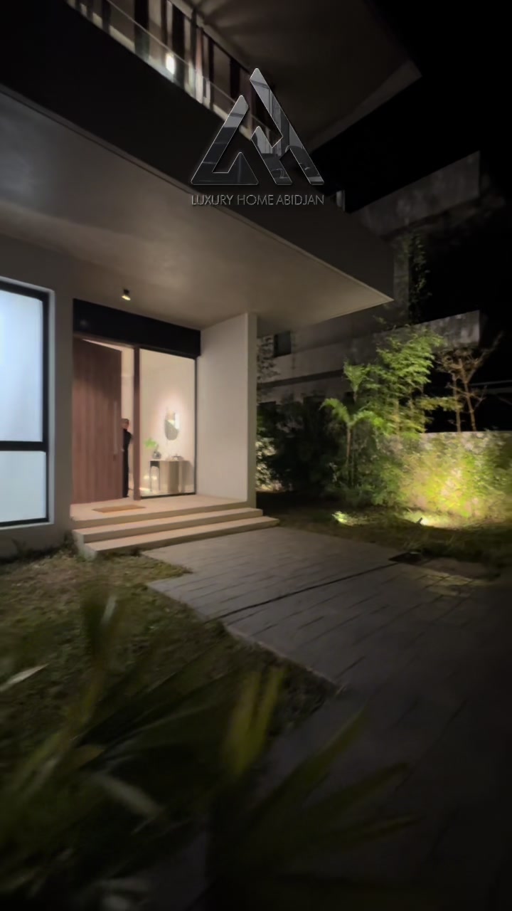 @Luxury Home Abidjan đšđź