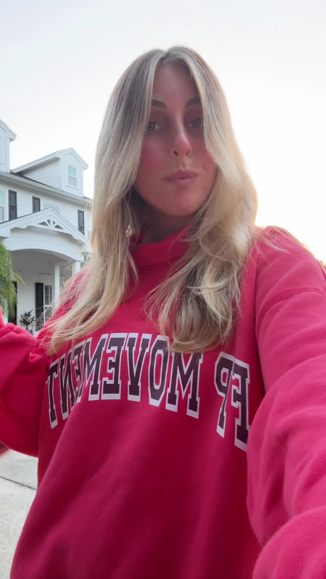 @AVA GALLO