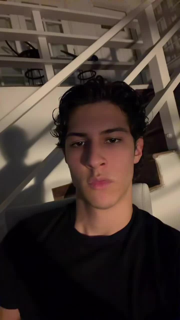 @marcushullaster