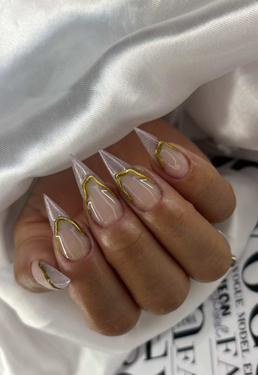 @marginails_