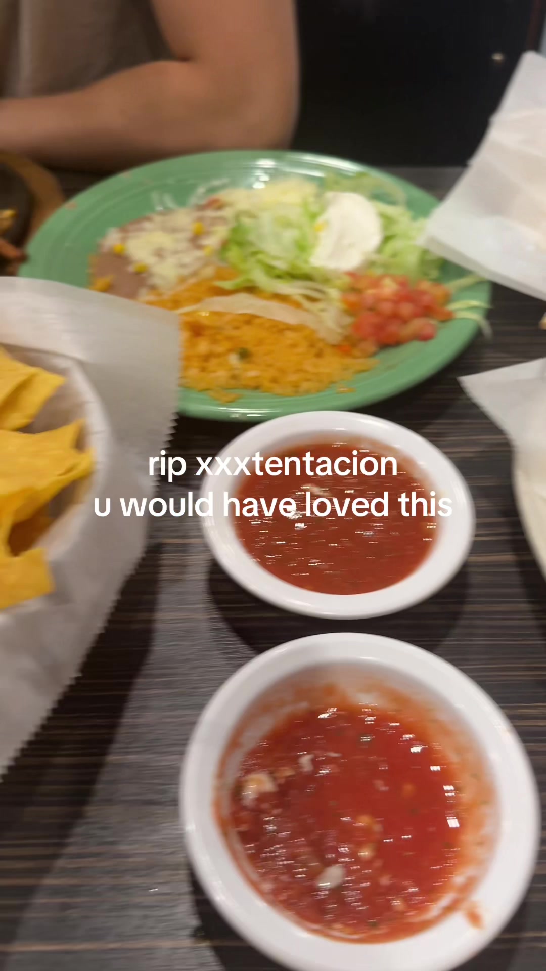 @beeka 🦨