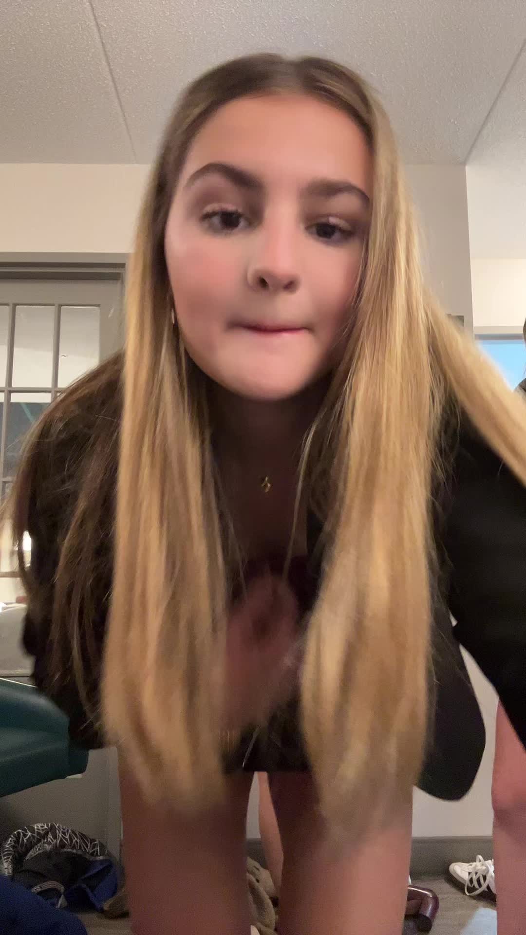 @hails_15