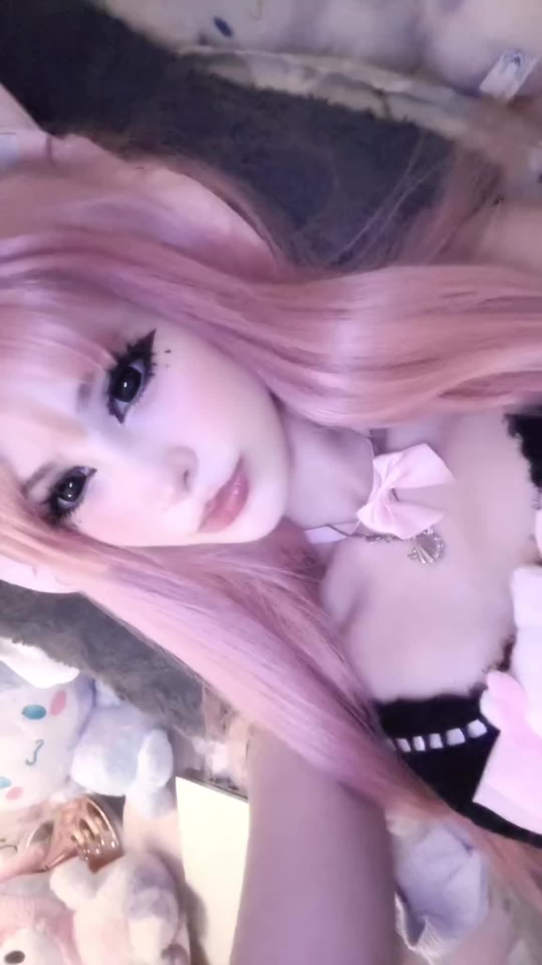 @M⋆୨♡୧⋆