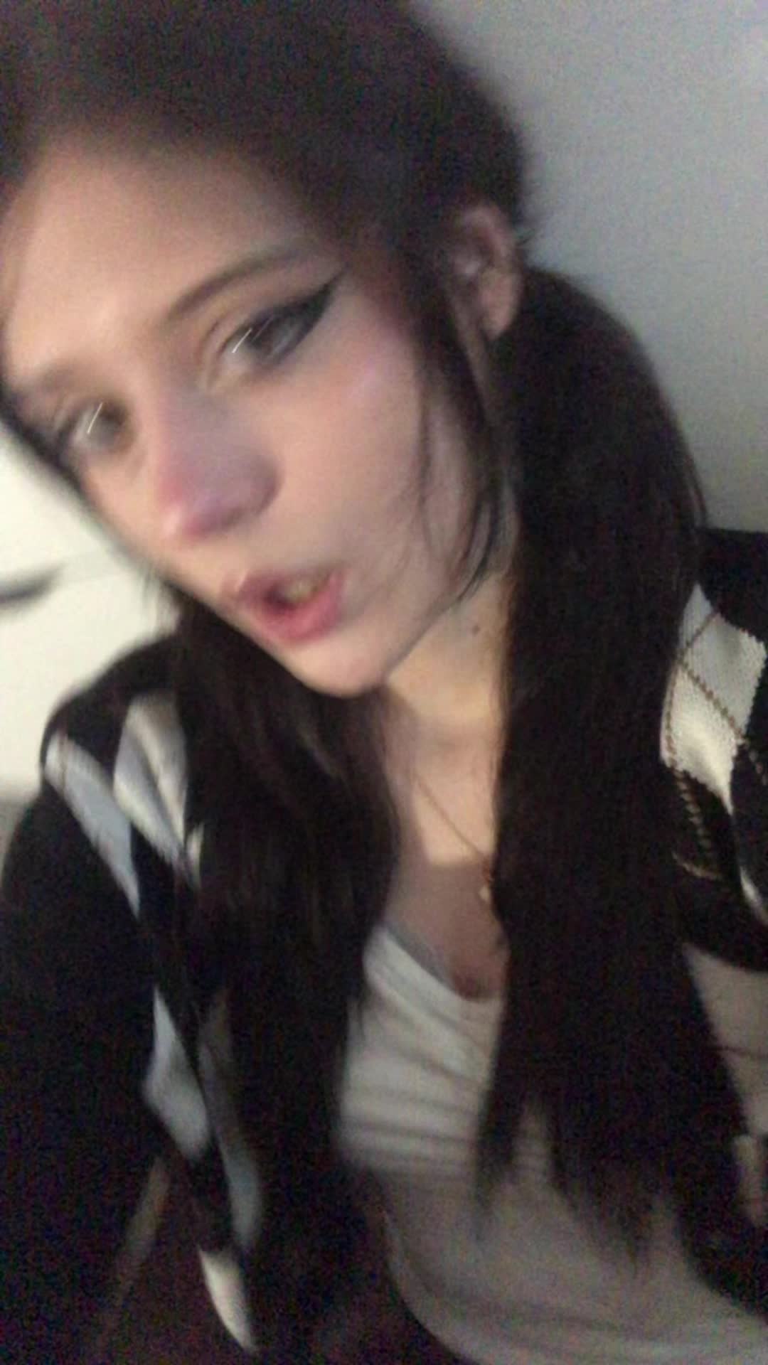 @🐇