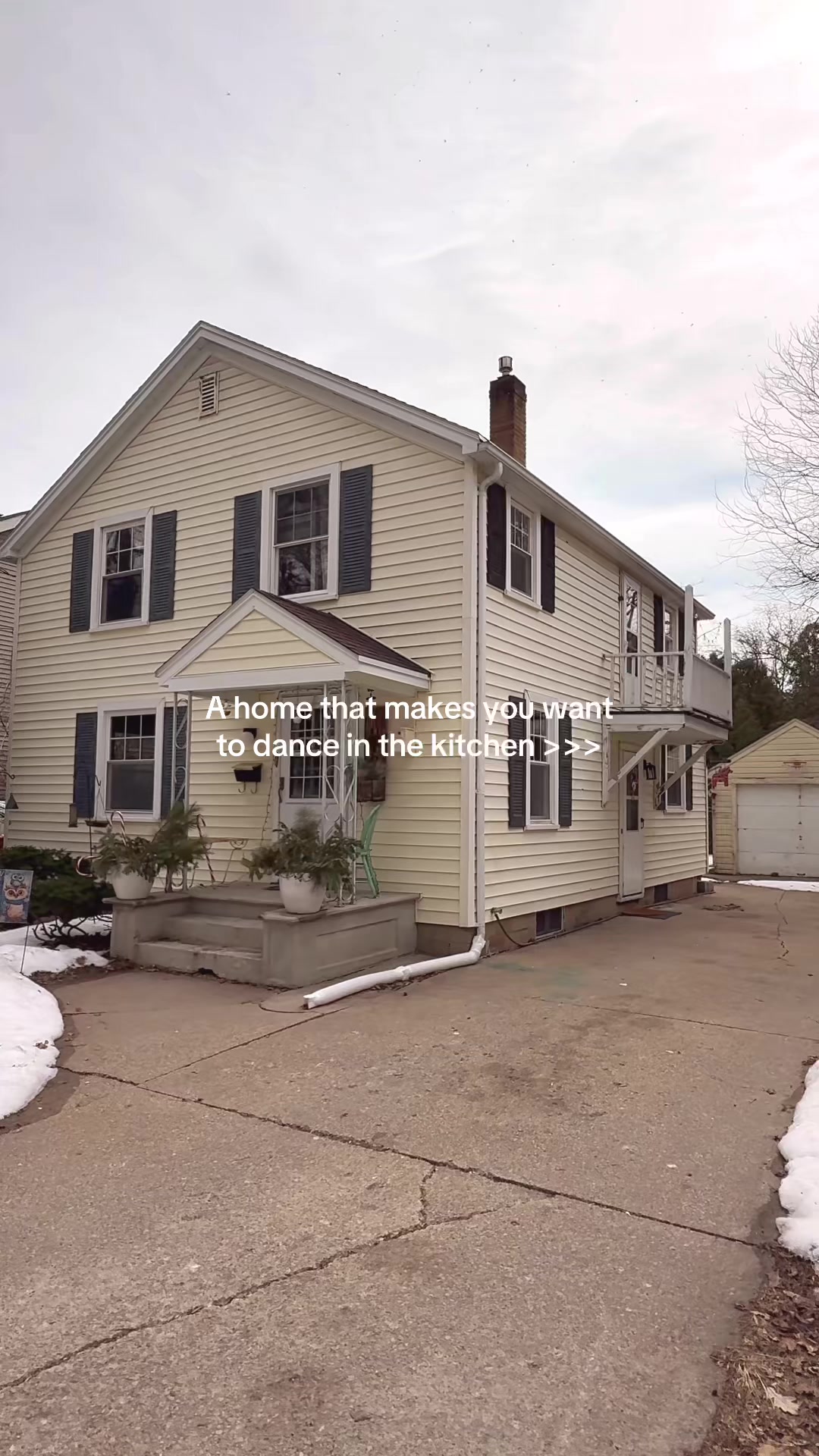 @Marissa | 🍎 WI REALTOR®️