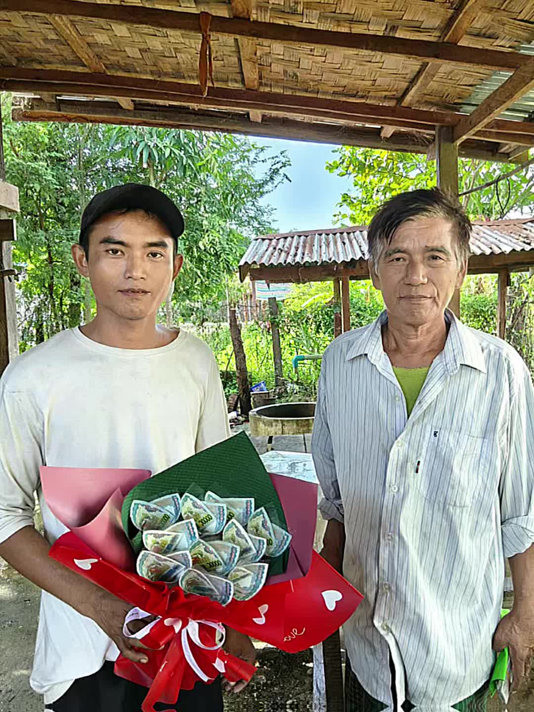 @Z ♓️ (ယောသူ)🇴🇲🇦🇪
