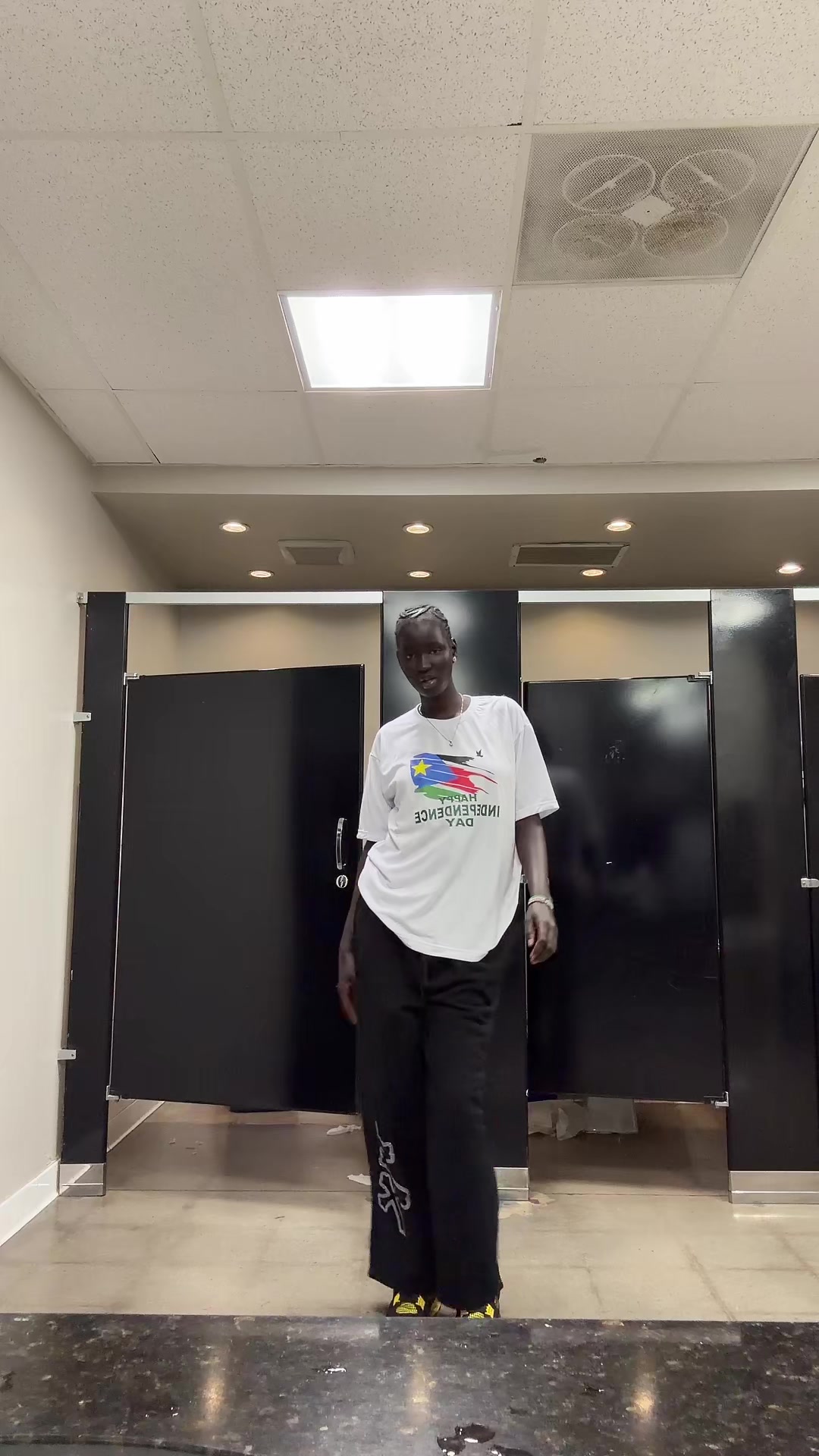 @Nyagoa211🇸🇸[Luna🇮🇳]