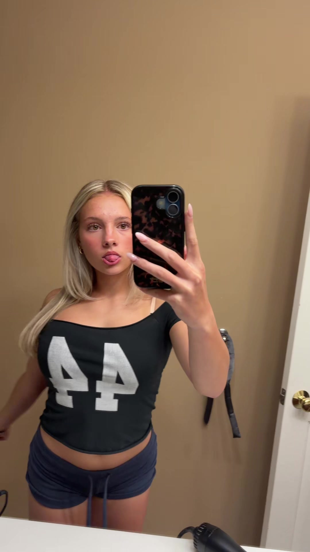 @riley.kripjanson