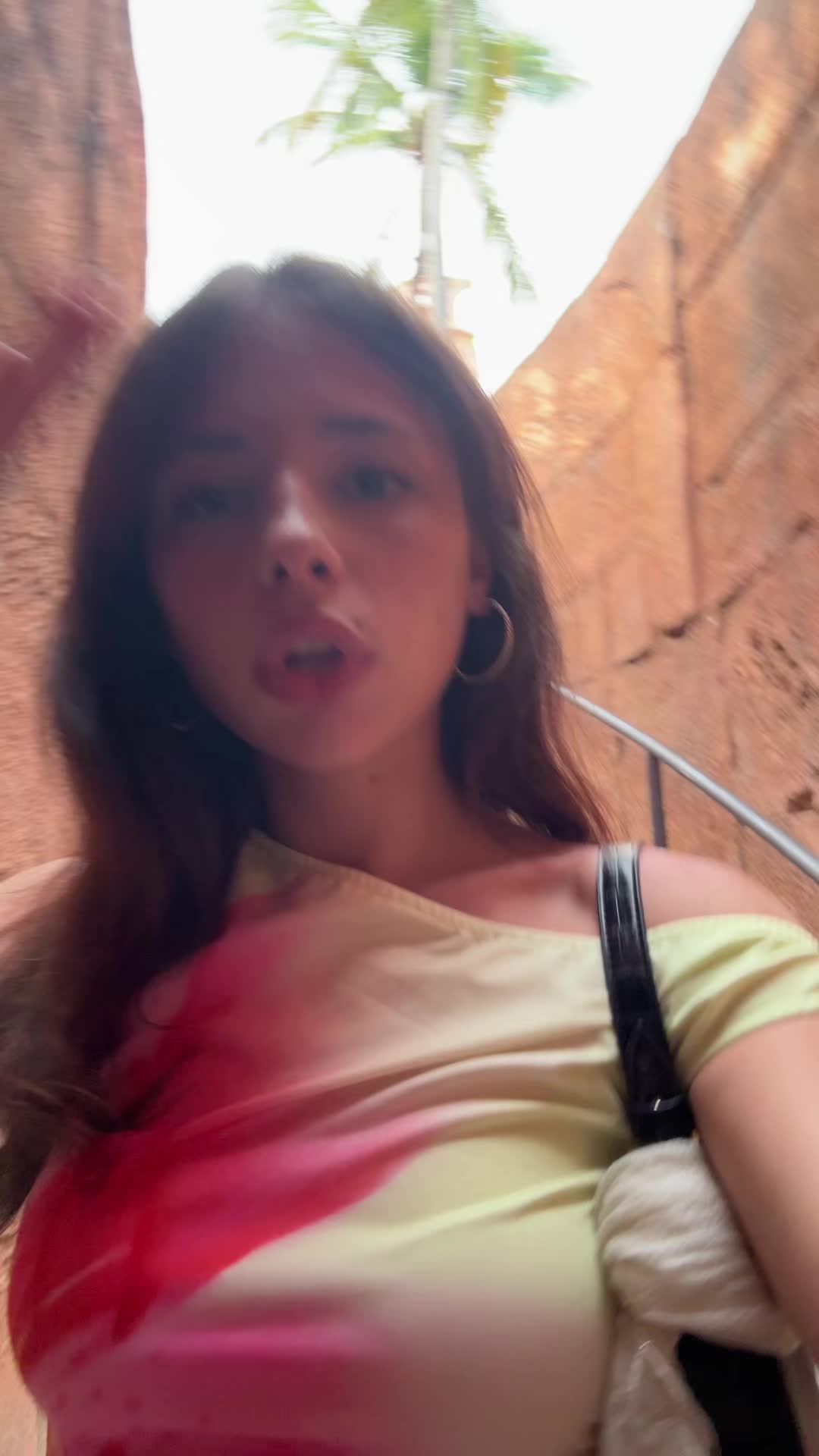 @bella