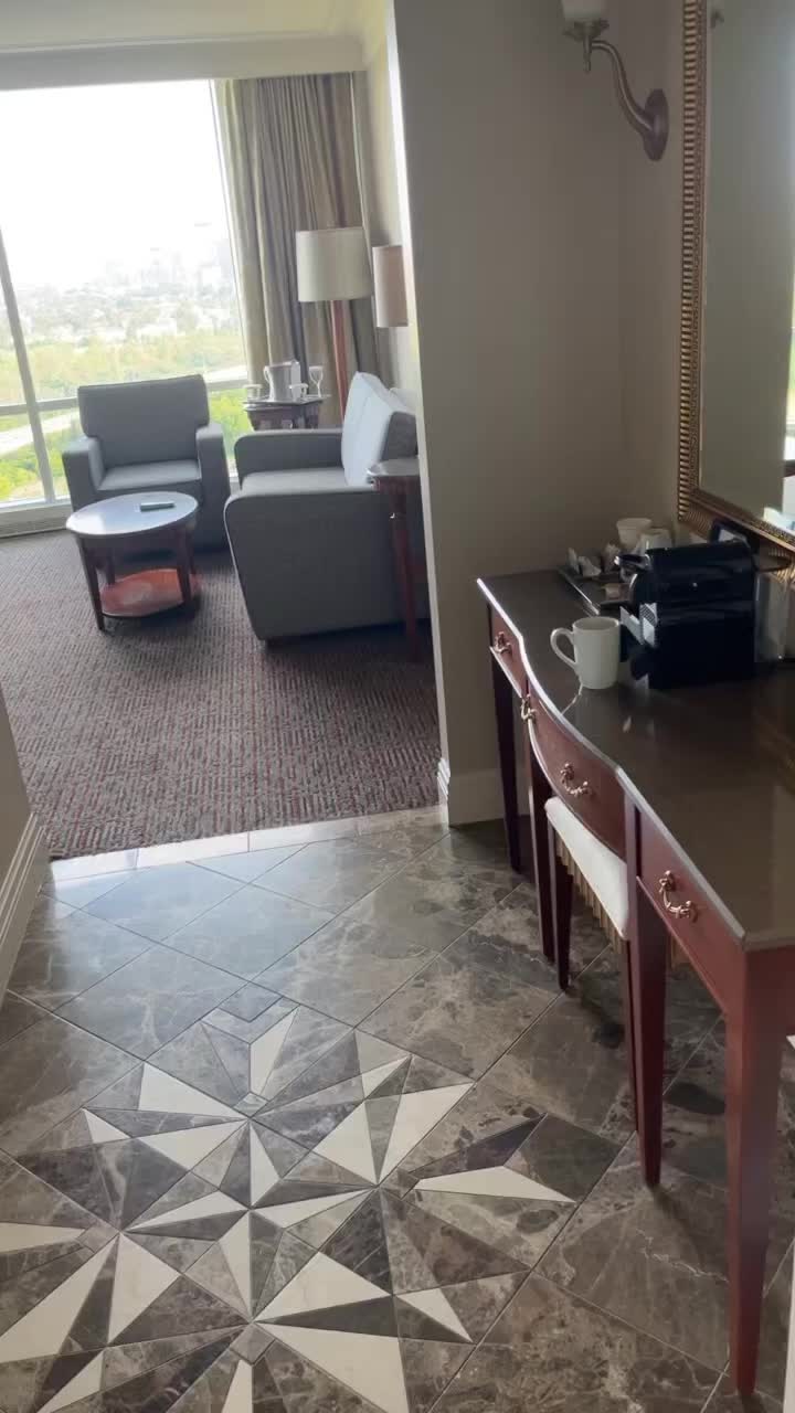 @MOUKI85 🇬🇳🇨🇦