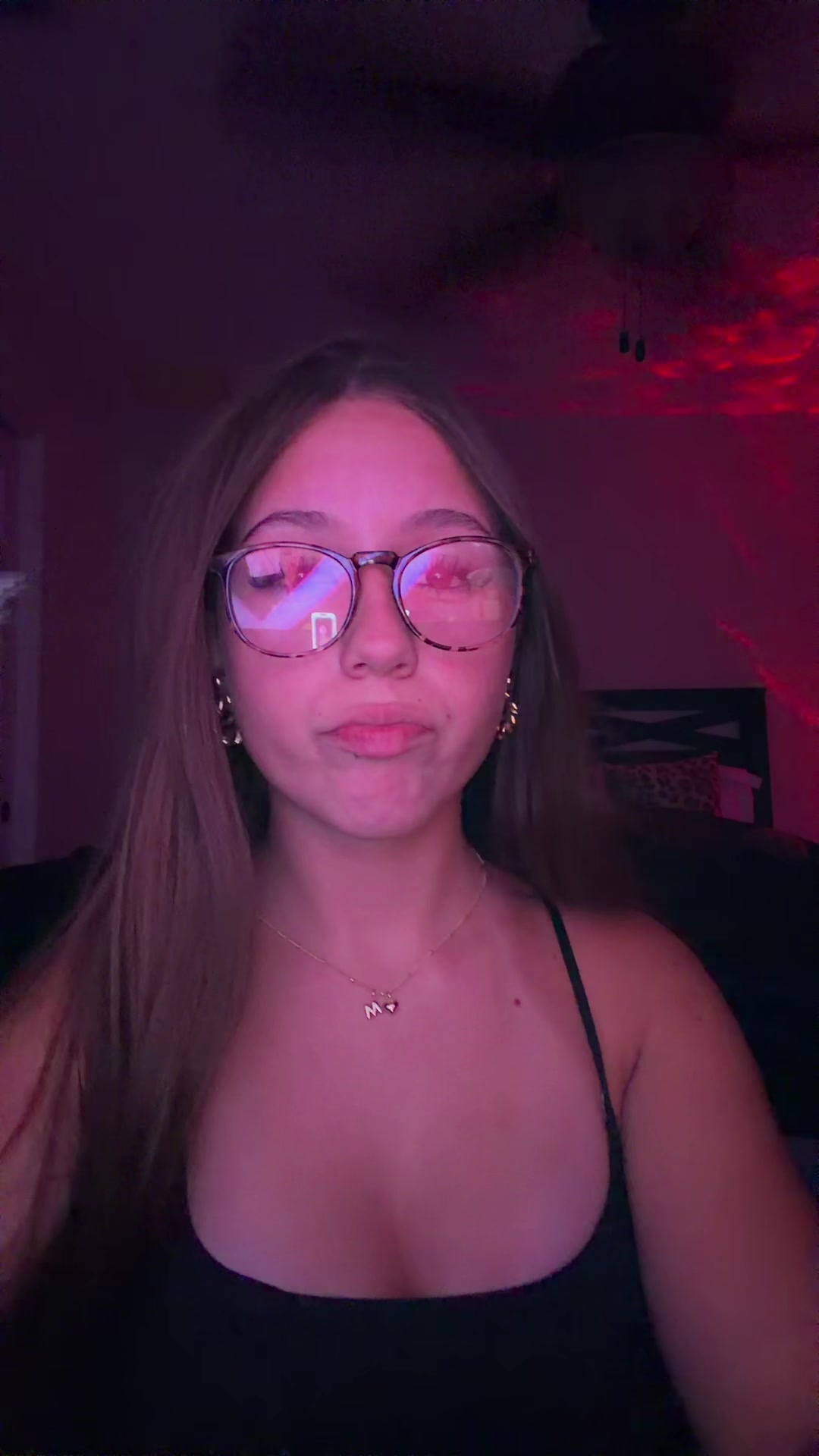 @…