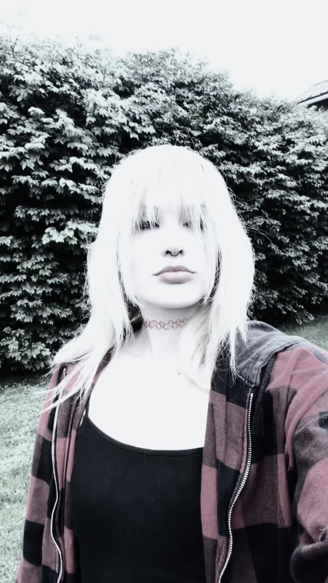 @𝔞𝔫𝔫𝔞𝔟𝔢𝔩♡