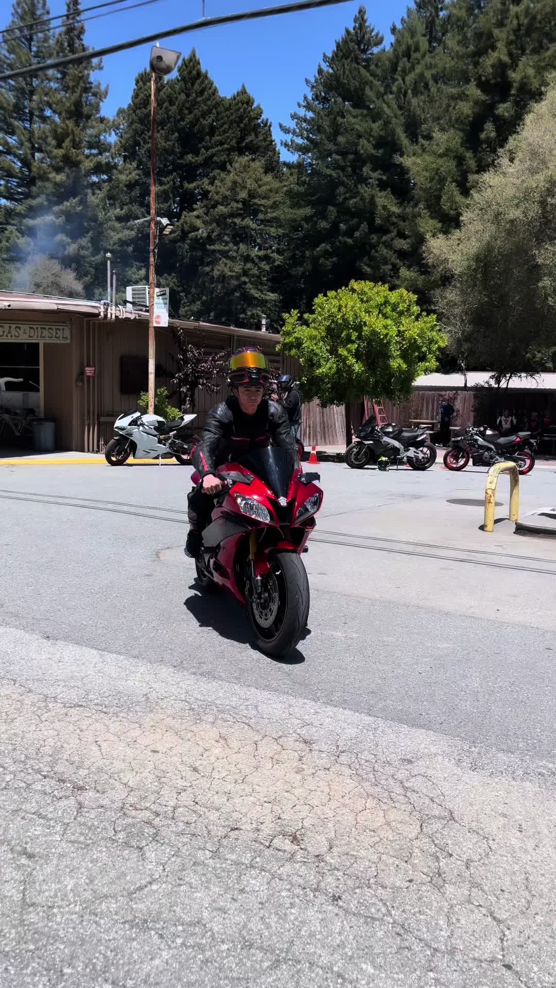 @CR and R6 🚀