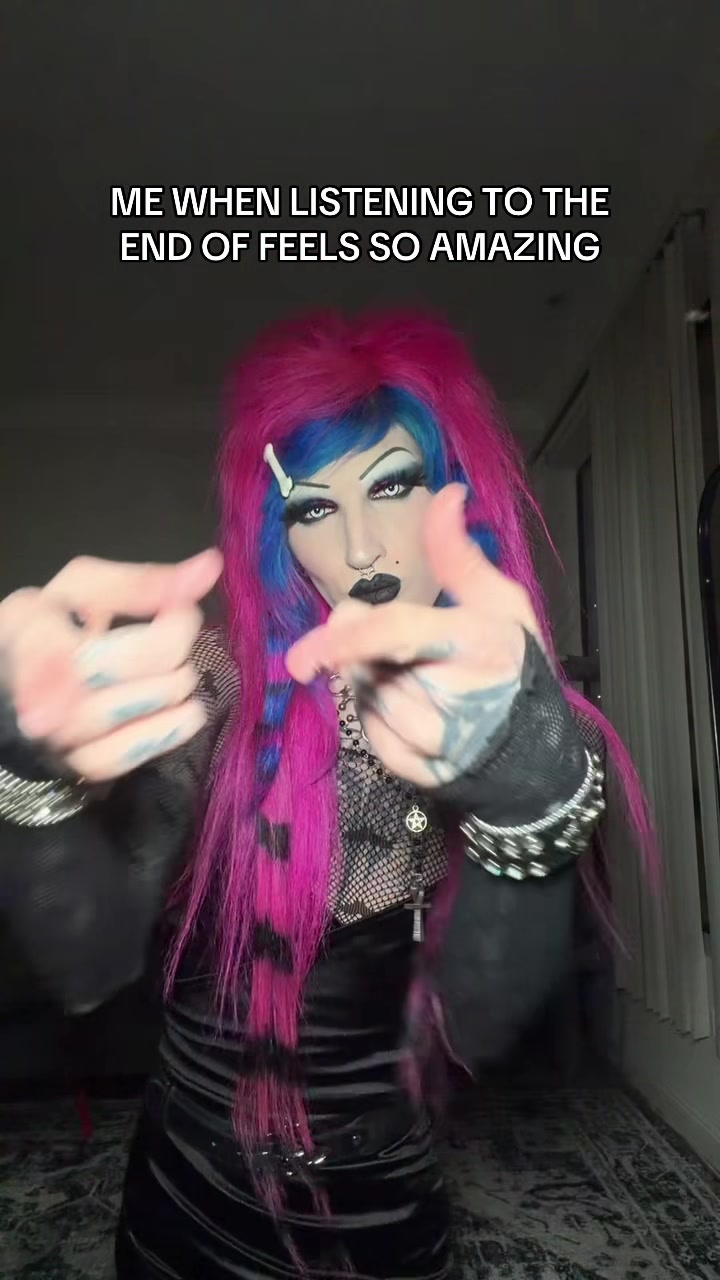 @6arelyhuman