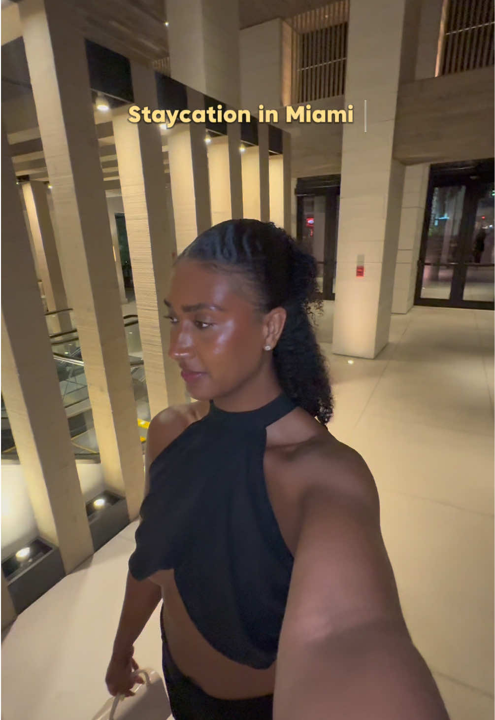 @Bella