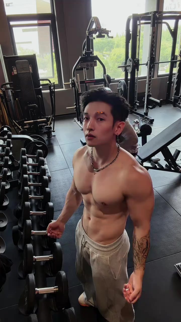 @极品男人