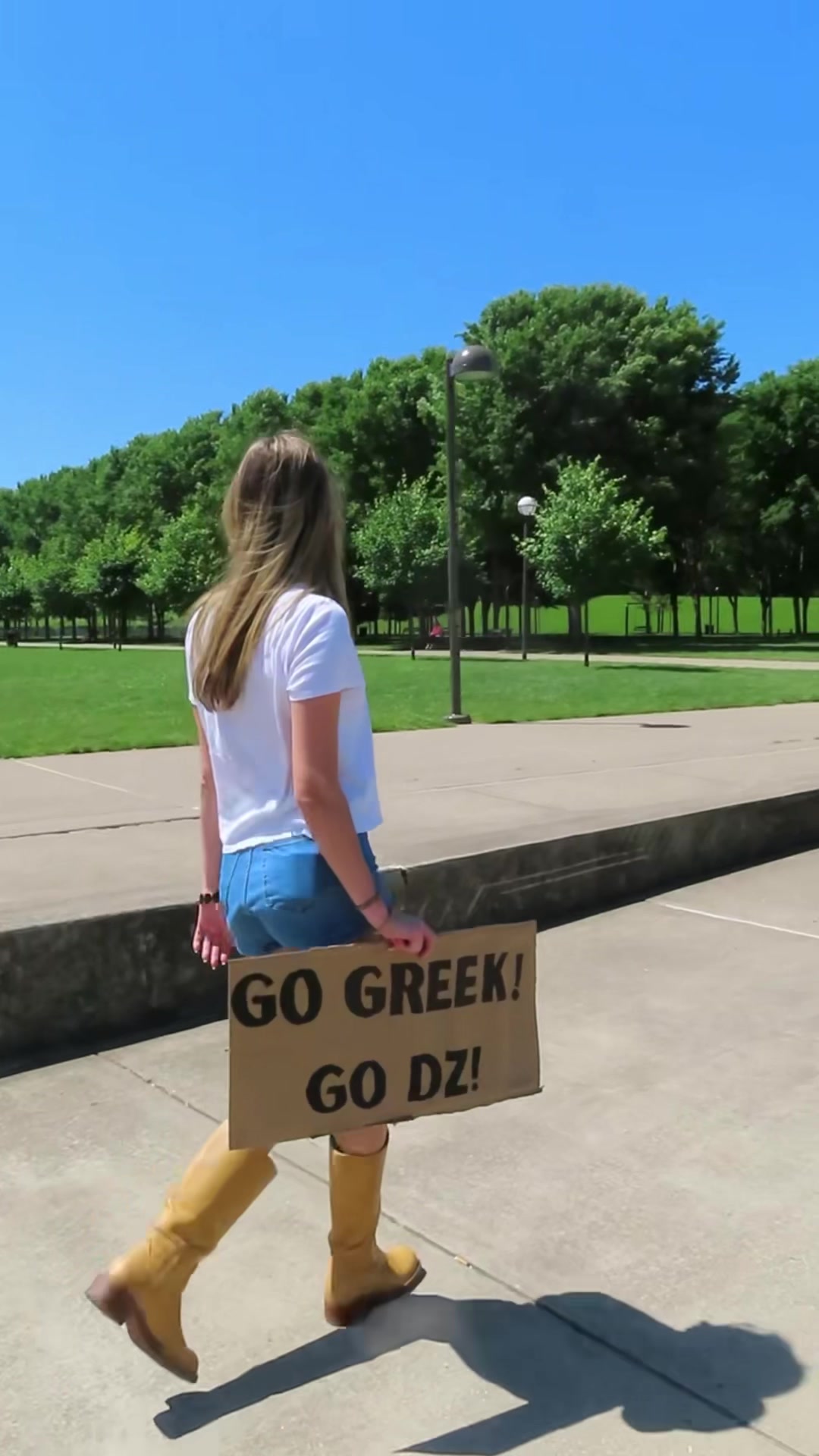 @LOUISVILLE DELTA ZETA