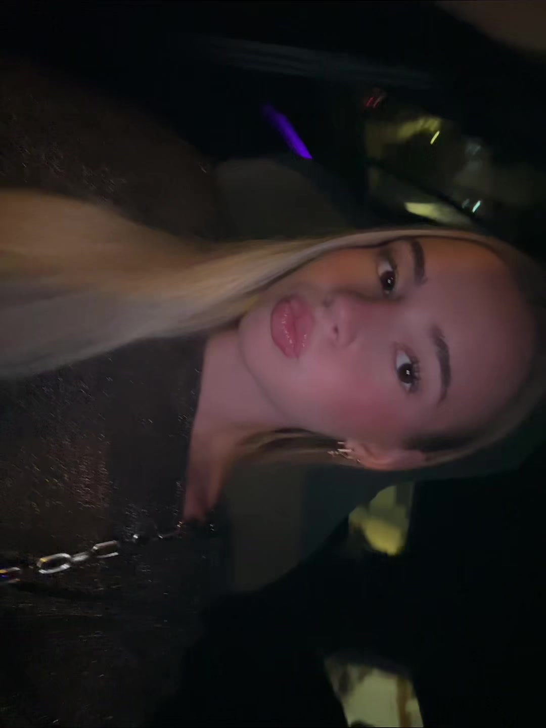 @888