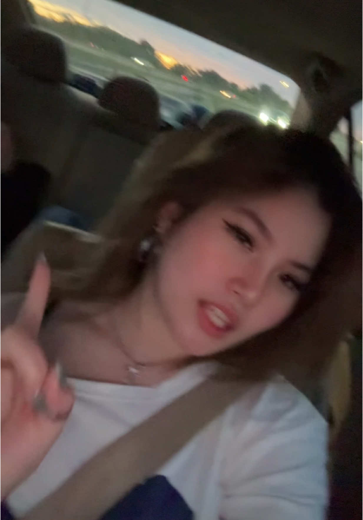 @Victoria Gabrielle L