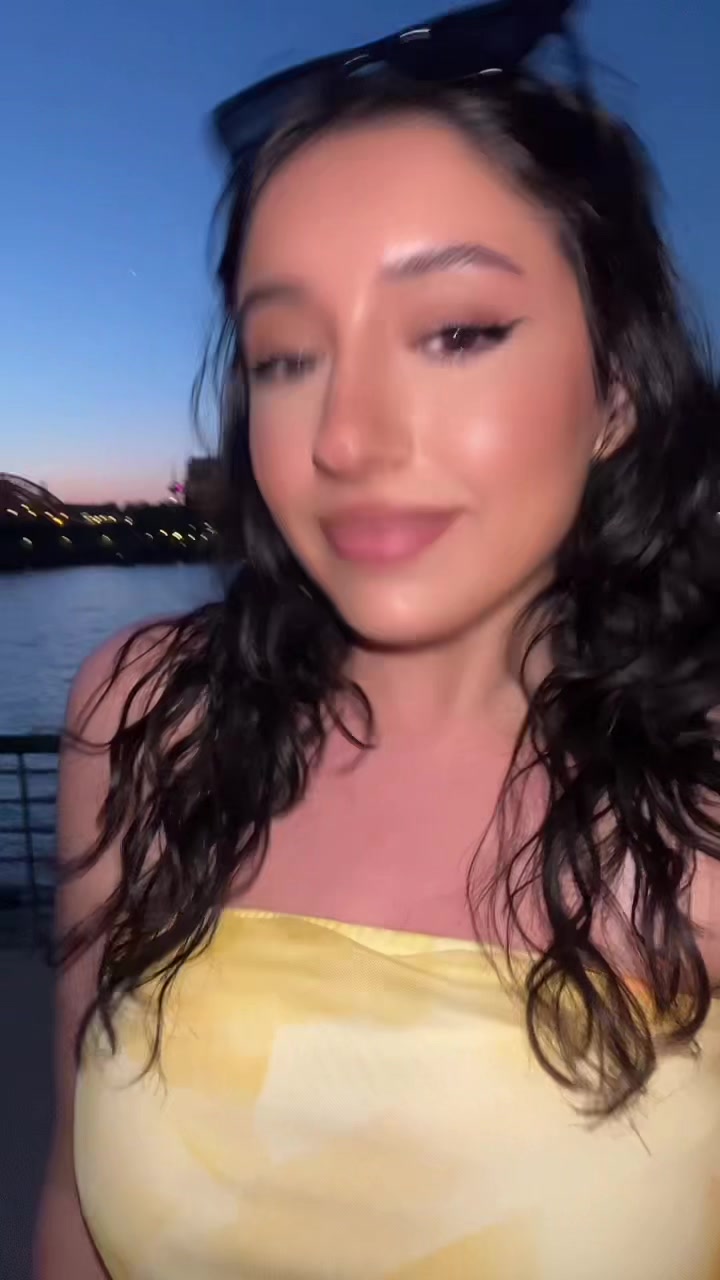 @vivian ♌︎