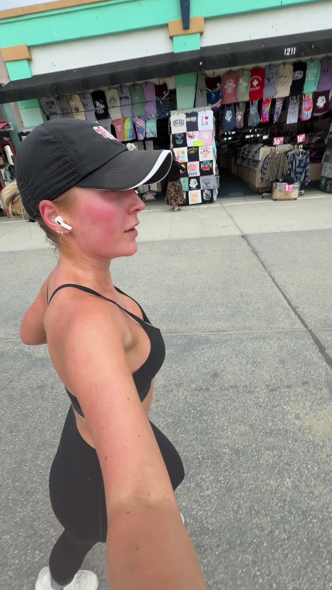 @Hailey Gorski | LA Dietitian
