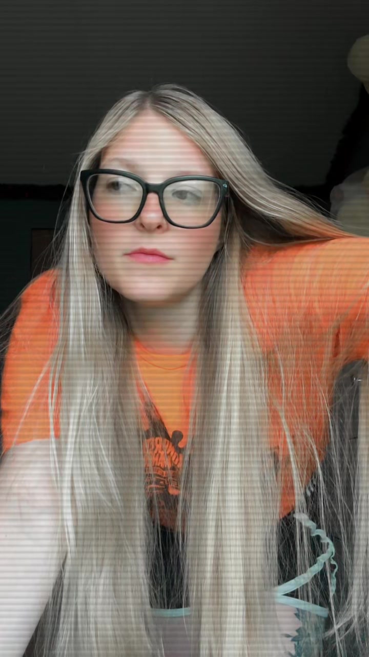 @Disney.blonde