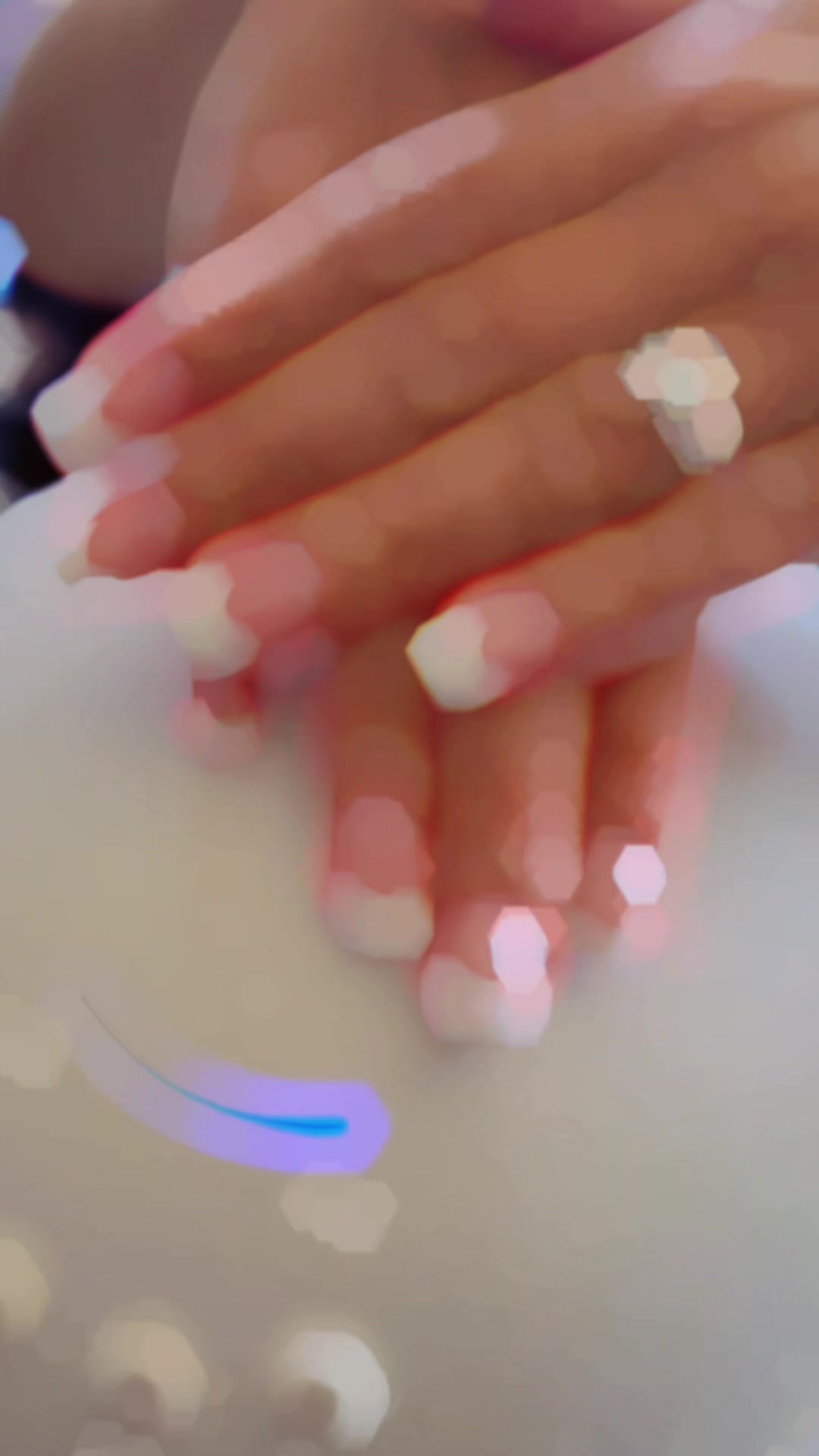 @Glow with me 💅