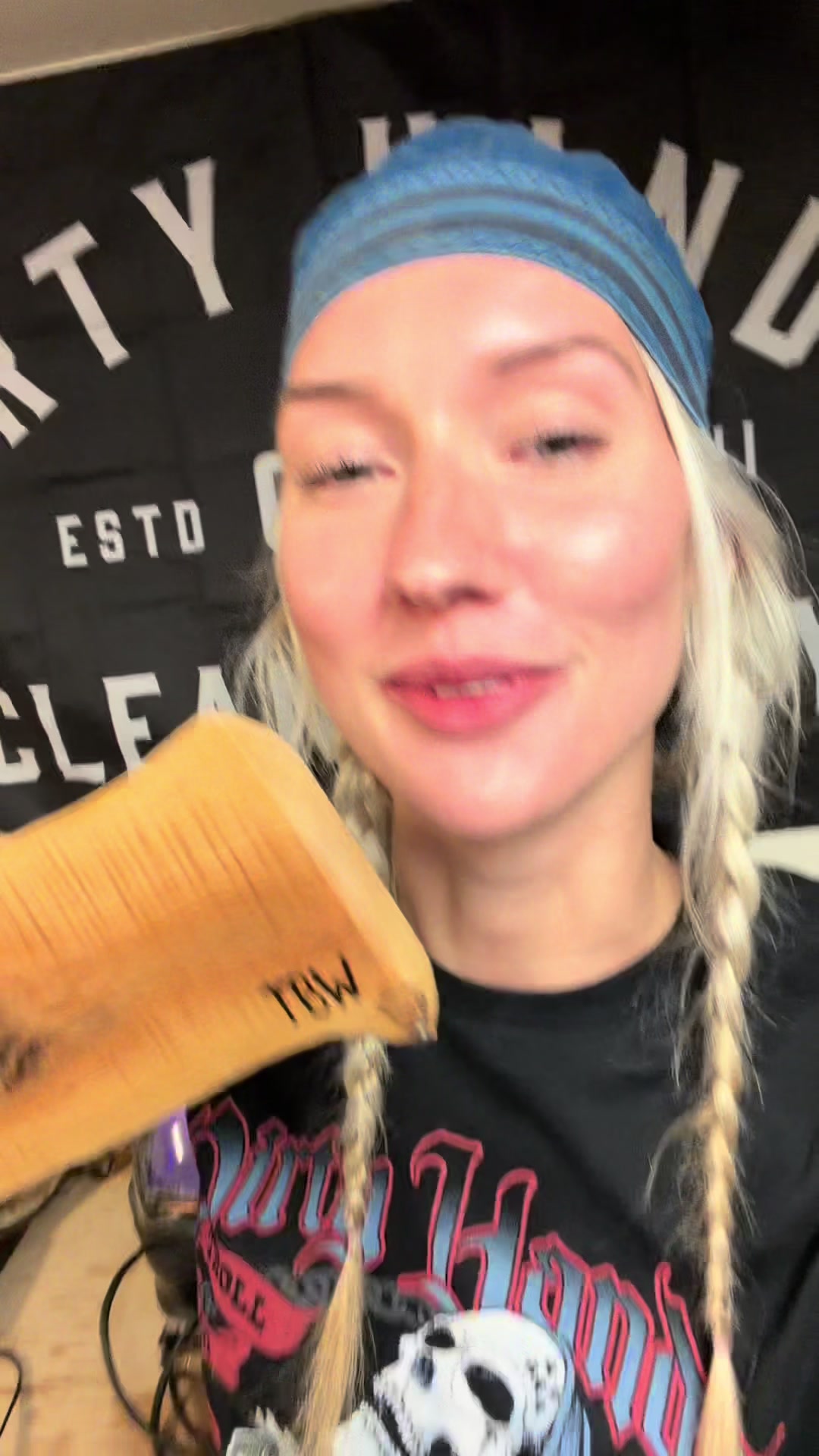 @theblondewelder