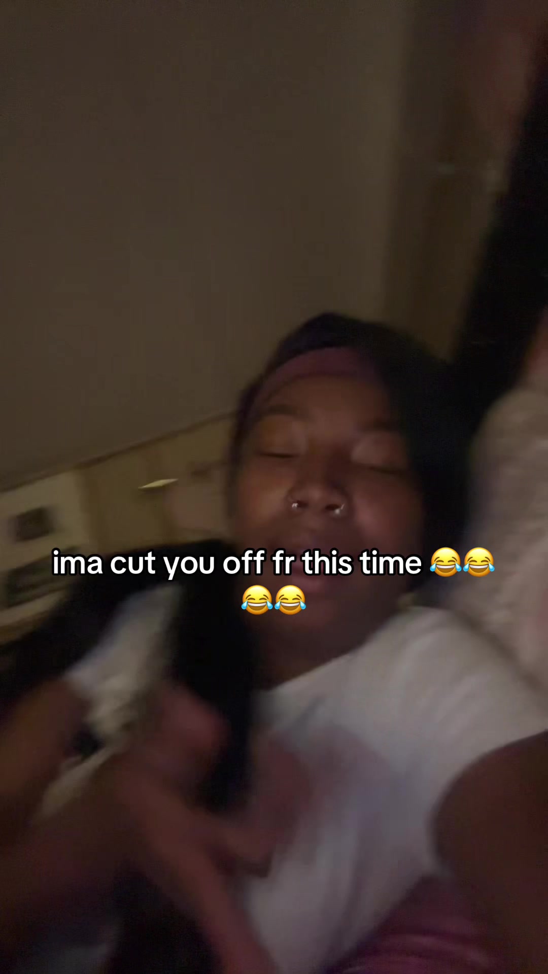 @MAYERAWAXX :)👅