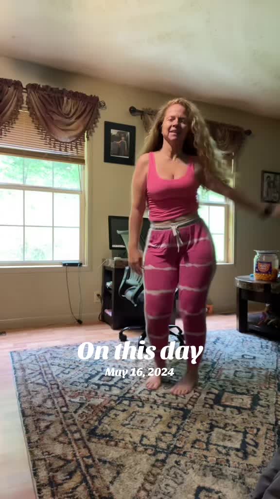 @Gg