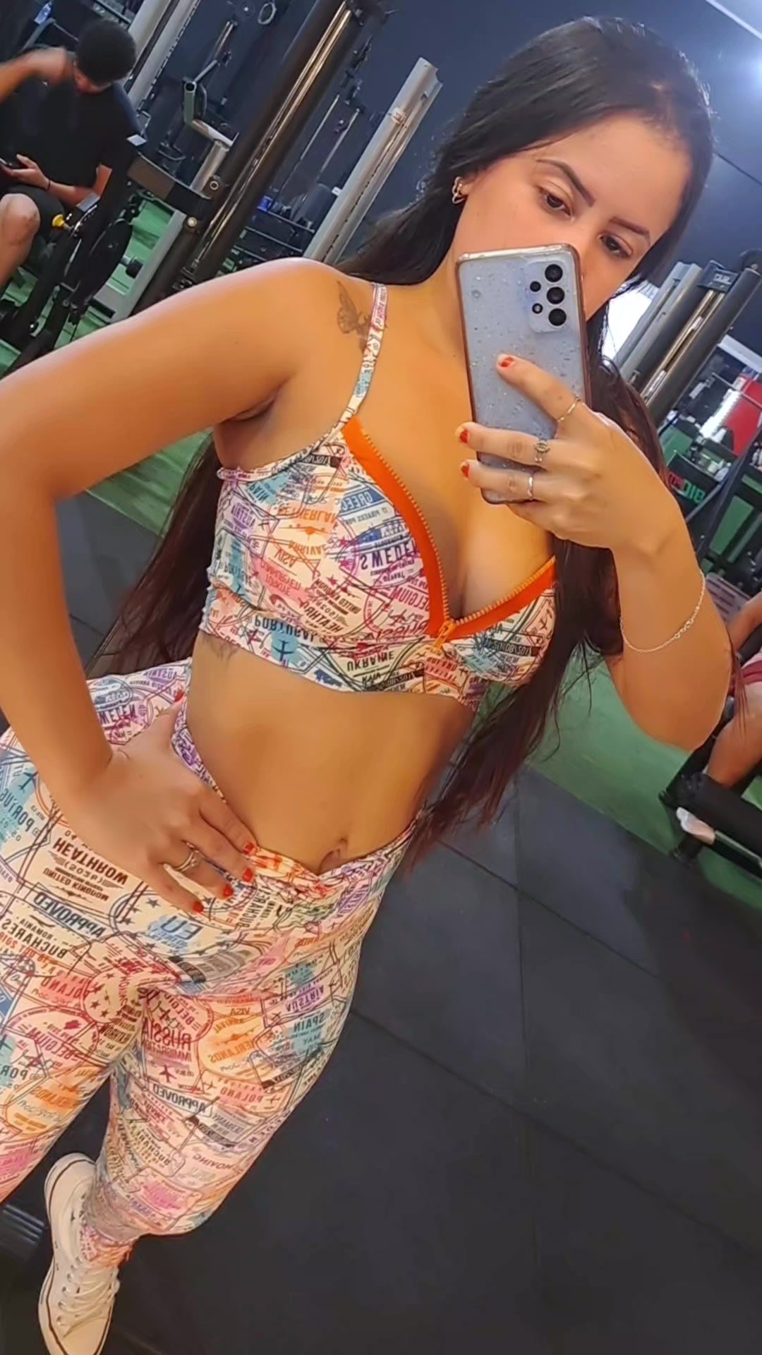 @Franciely Silva Bran