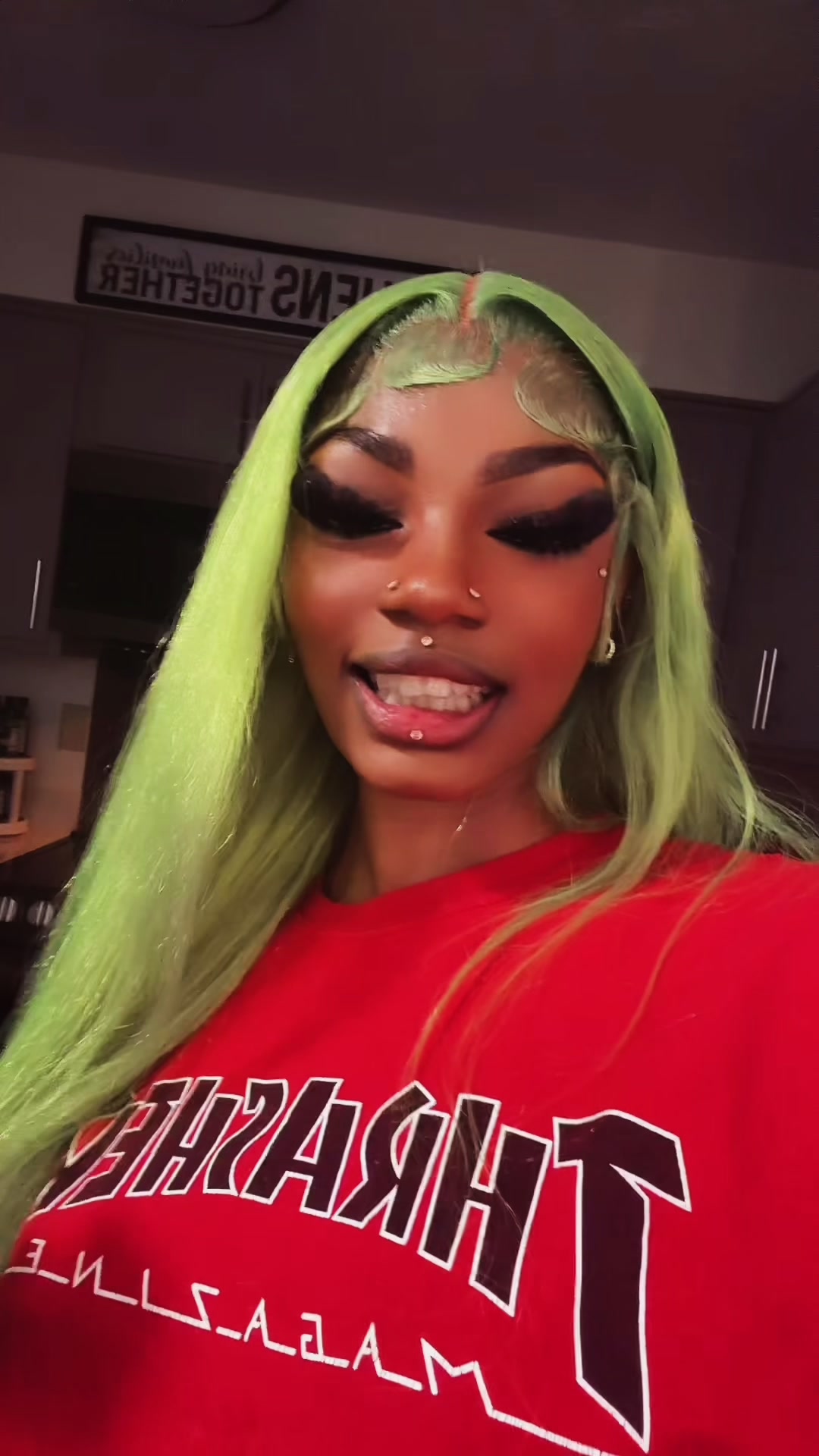 @x.clusiveebratt