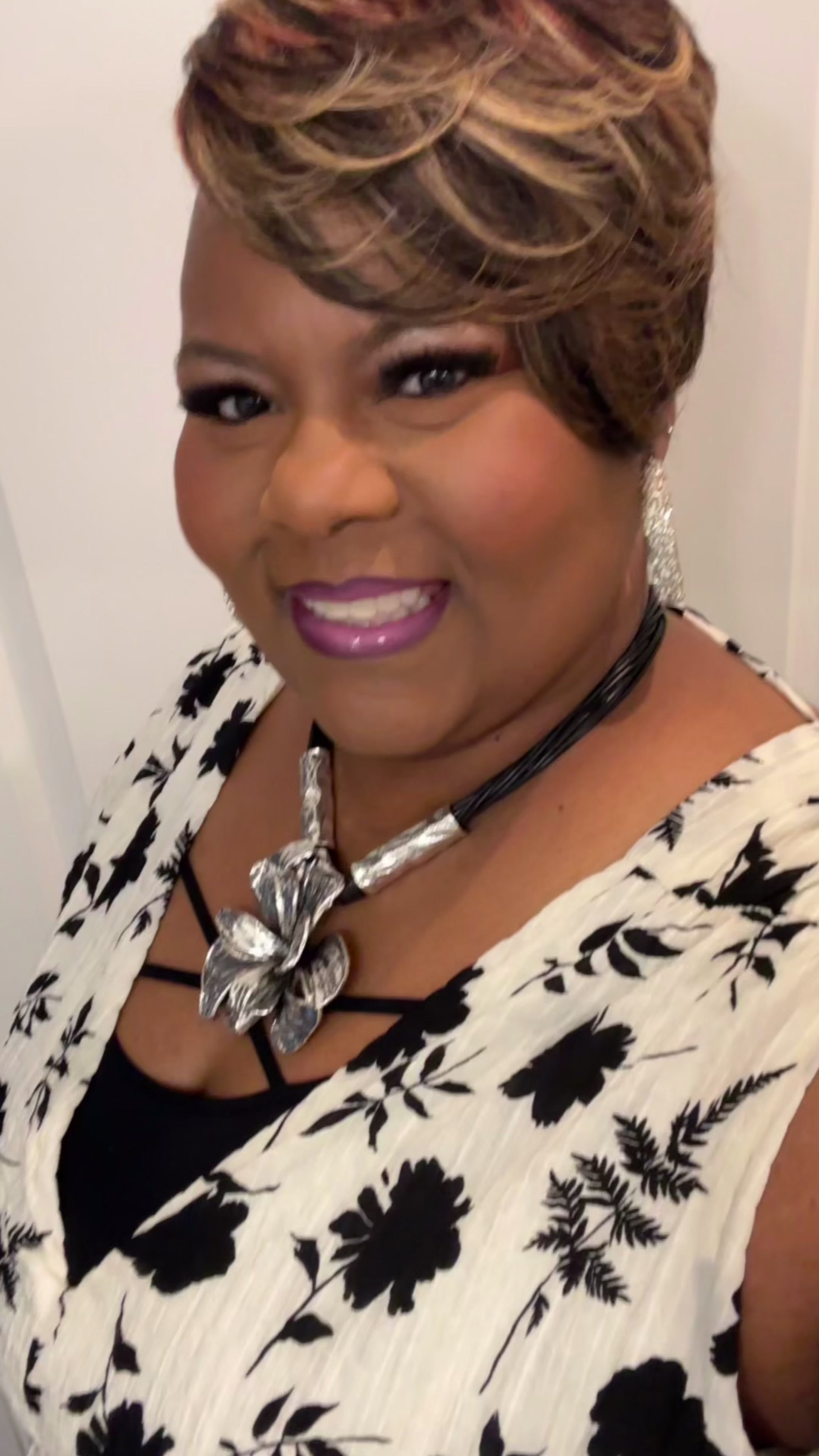 @Queen Bling Accessories LLC