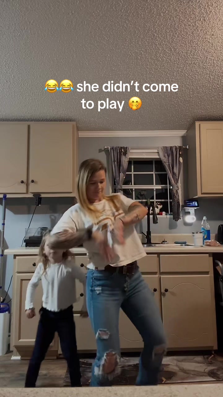 @holly_wood2427
