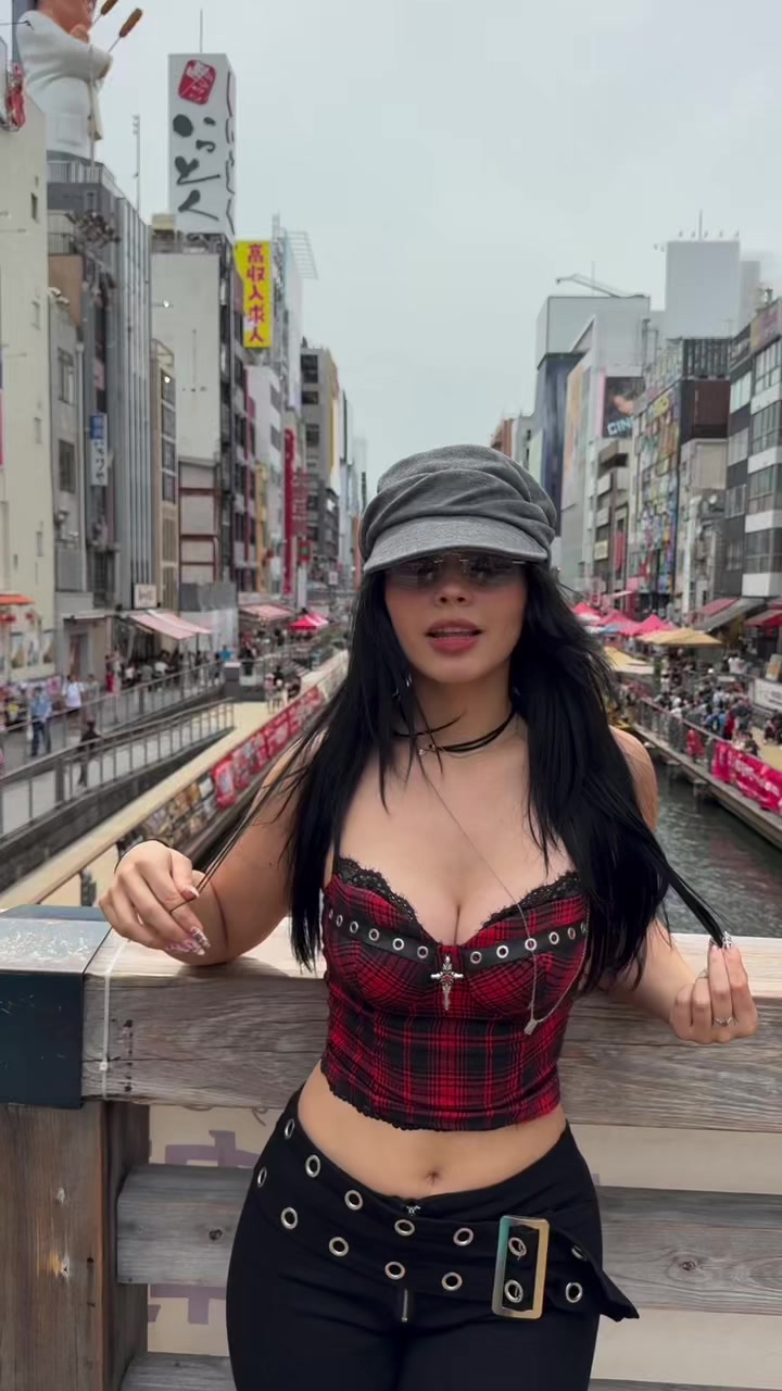 @Chxrryxblossom
