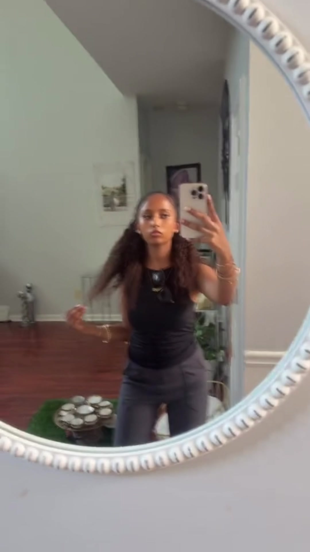 @elena