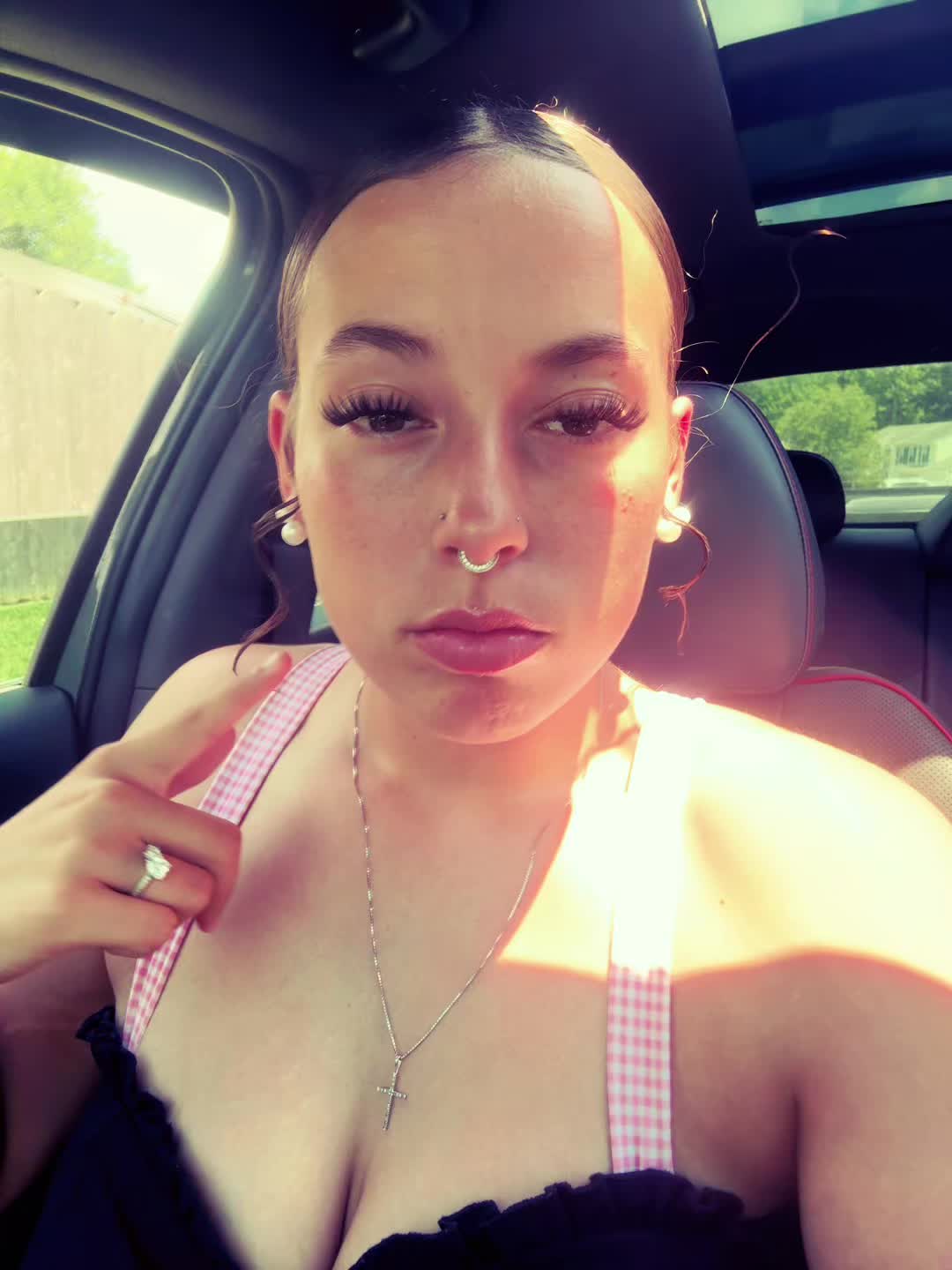 @prettyprivatelifee