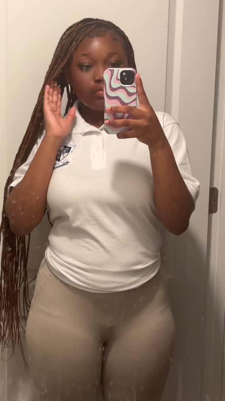 @khar1alysse_