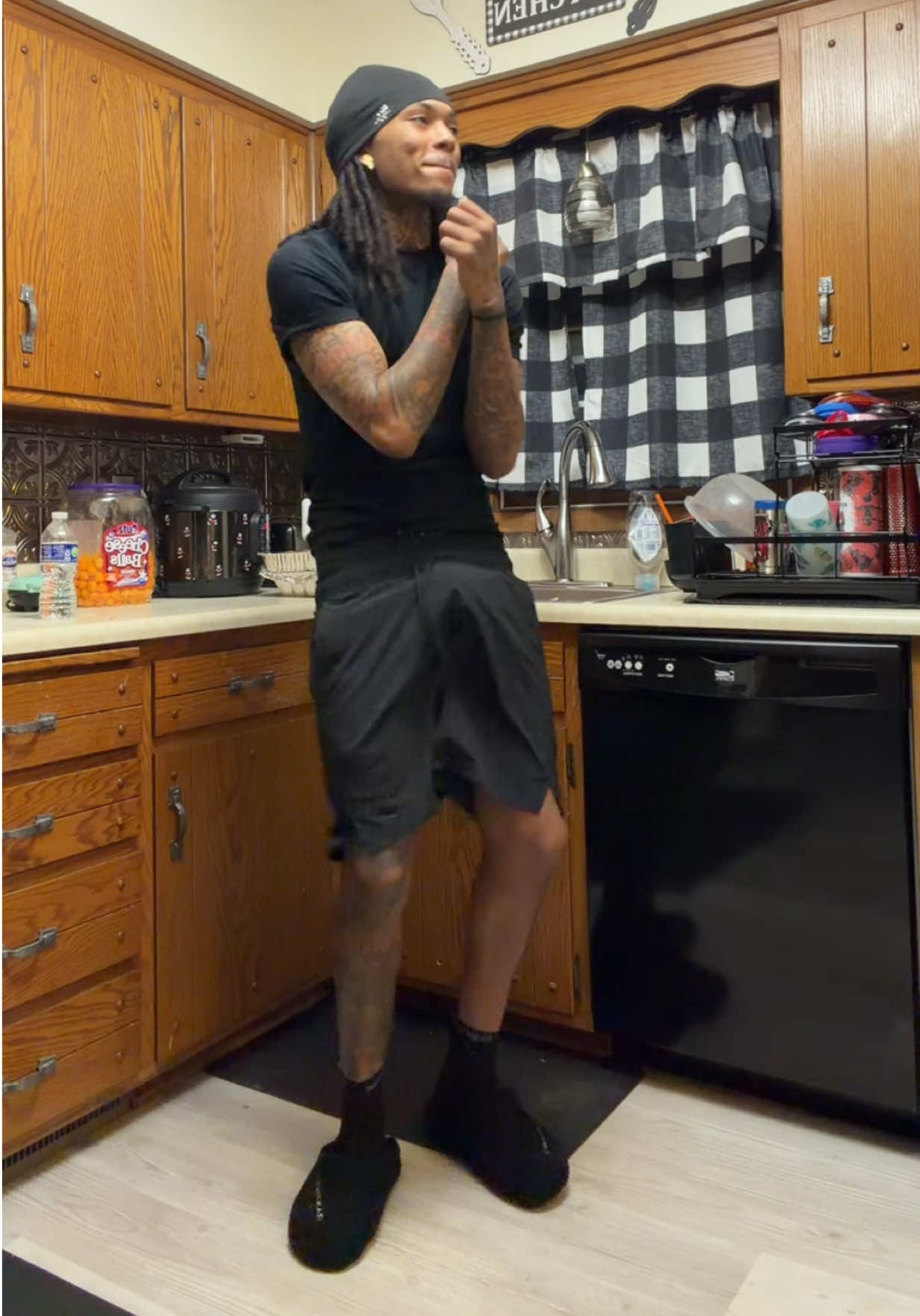 @AkeeSavv🖤