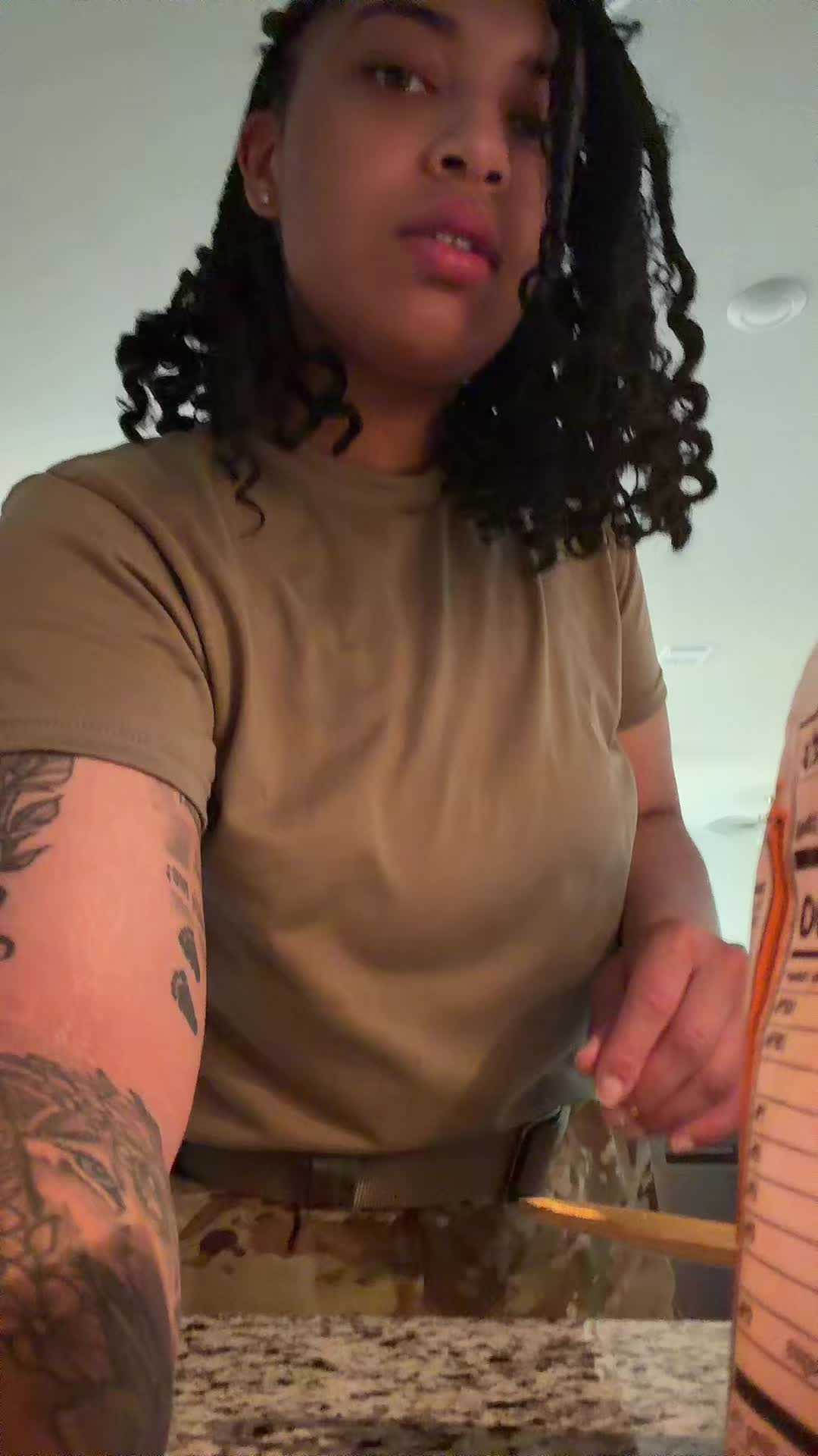 @Anaaa