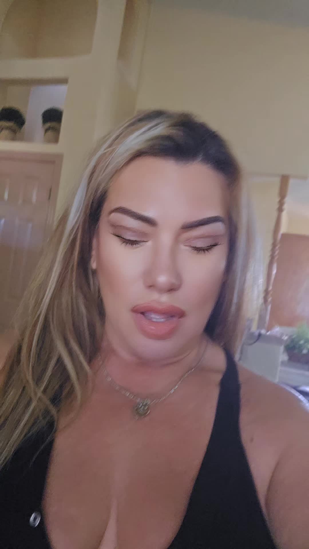 @isabella salazar bikini girl
