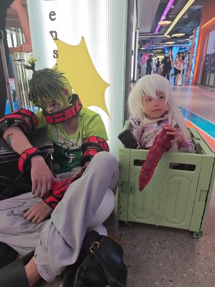 @KobiCosplayLife