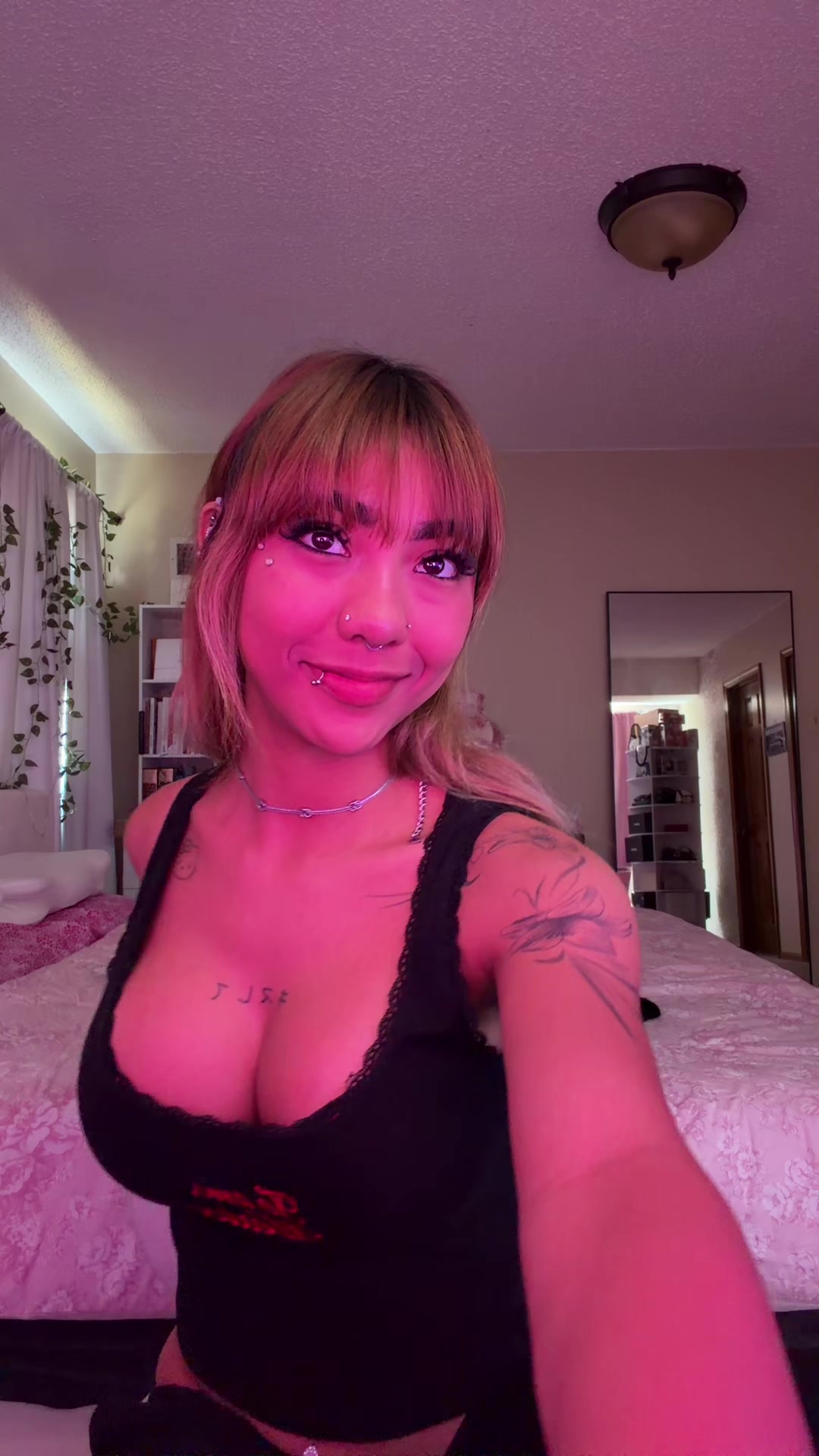 @Angietowers